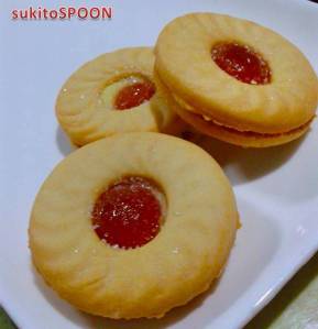 strawberry-filled biscuits